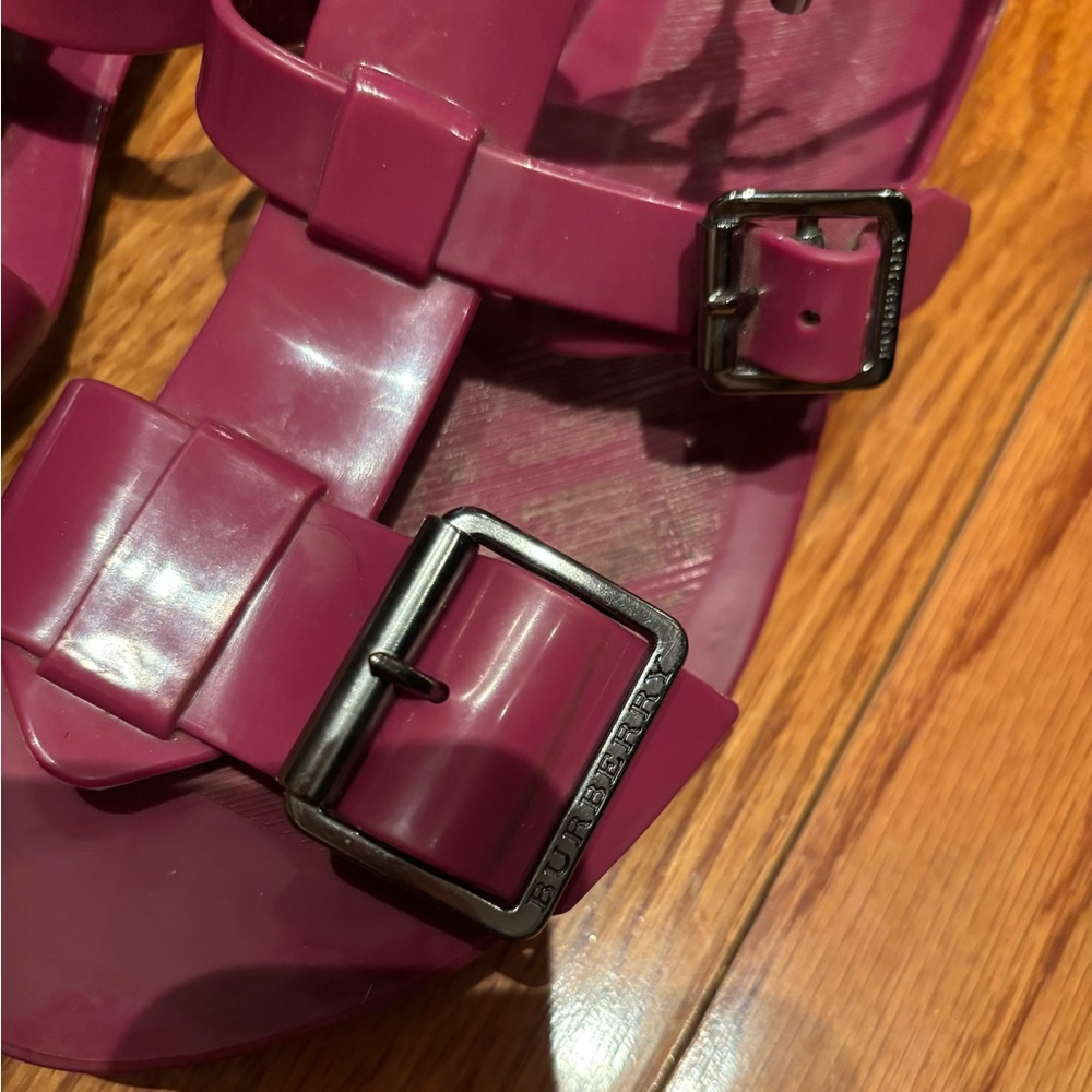 Burberry Magenta Sandals with Silver Buckles - Picture 9 of 10